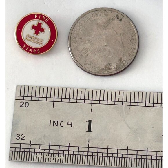 American Red Cross 5 Years Service Enamel Lapel Pin - Picture 2 of 3